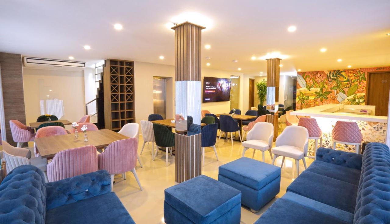 Edificio Casa Tabor Bed and Breakfast Barranquilla  Buitenkant foto